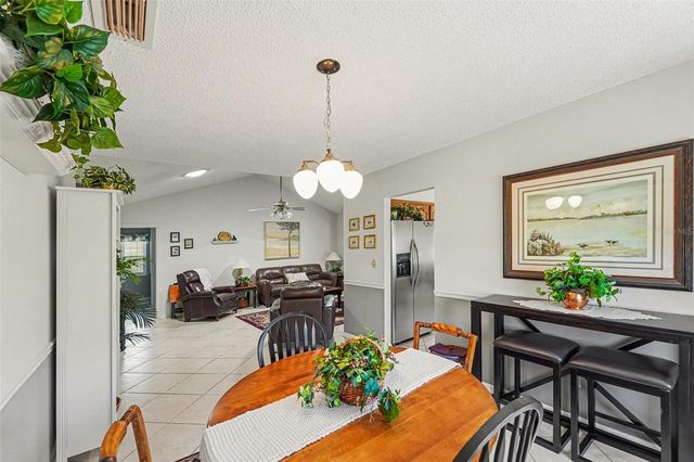 312 THORN HILL PLACE, Sun City Center, FL 33573