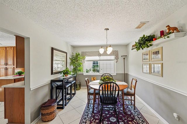 312 THORN HILL PLACE, Sun City Center, FL 33573