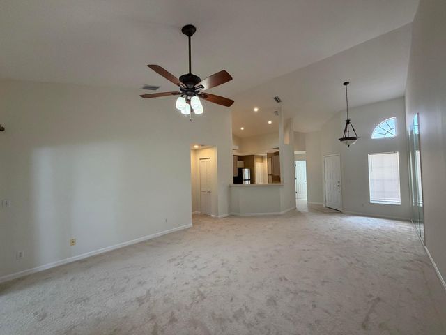 302 Muirfield Court, Jupiter, FL 33458