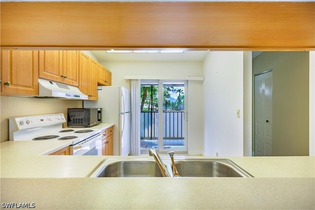 4230 Jack Frost CT 4402, Naples, FL 34112