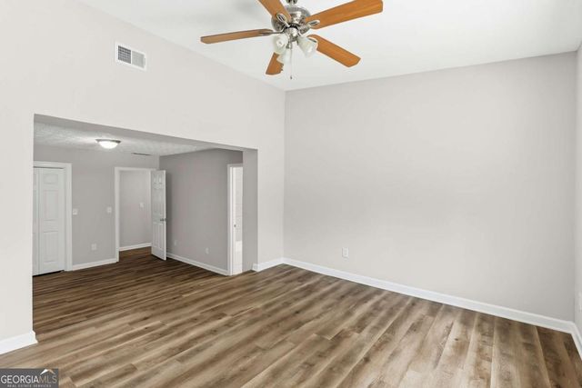 3733 Memorial Parkway NW, Kennesaw, GA 30152