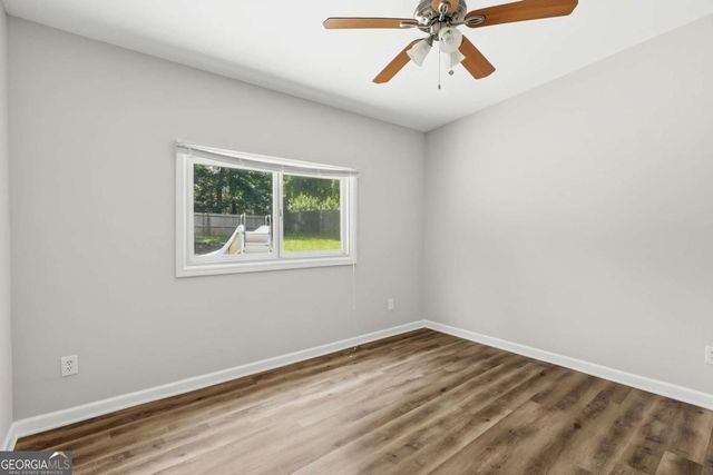 3733 Memorial Parkway NW, Kennesaw, GA 30152