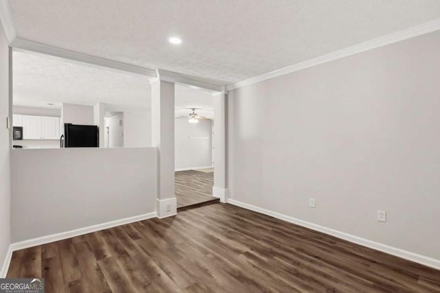 3733 Memorial Parkway NW, Kennesaw, GA 30152