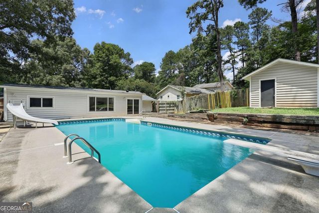 3733 Memorial Parkway NW, Kennesaw, GA 30152
