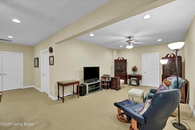 14400 Troon Dr, Louisville, KY 40245