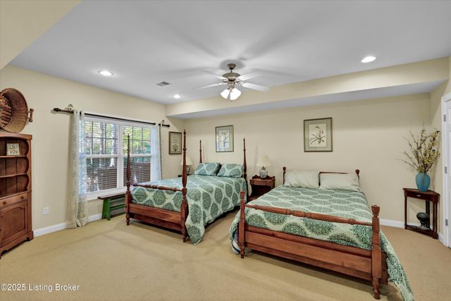 14400 Troon Dr, Louisville, KY 40245