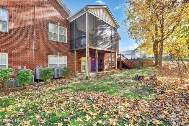 14400 Troon Dr, Louisville, KY 40245