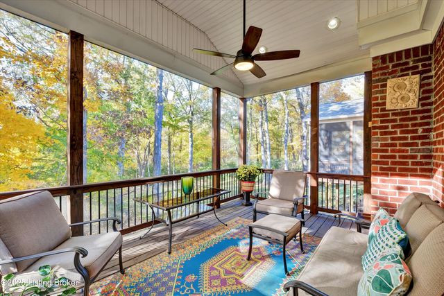 14400 Troon Dr, Louisville, KY 40245