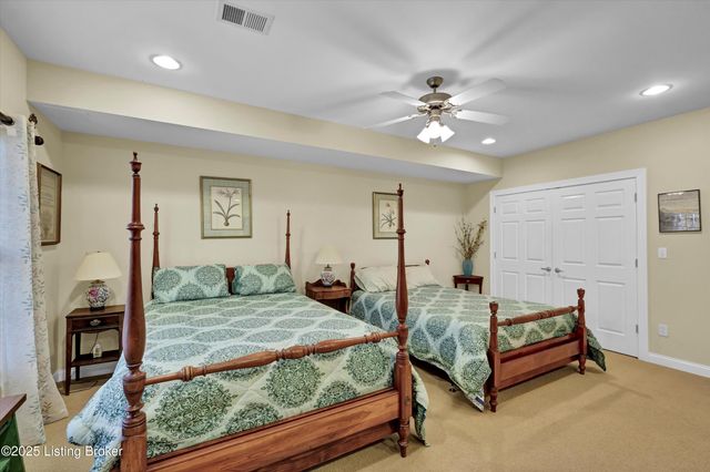 14400 Troon Dr, Louisville, KY 40245