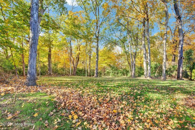 14400 Troon Dr, Louisville, KY 40245