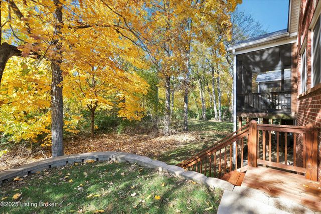 14400 Troon Dr, Louisville, KY 40245