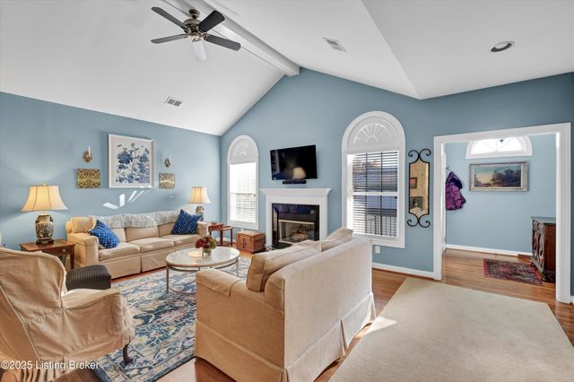 14400 Troon Dr, Louisville, KY 40245