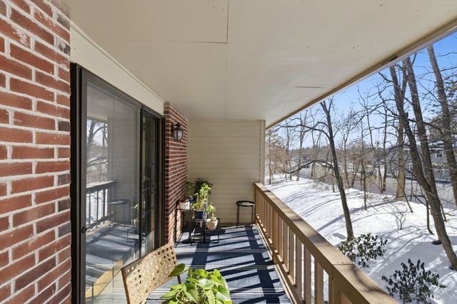 258 Apache Way 258, Tewksbury, MA 01876