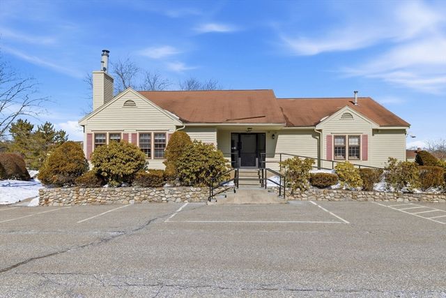 258 Apache Way 258, Tewksbury, MA 01876