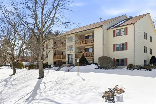 258 Apache Way 258, Tewksbury, MA 01876