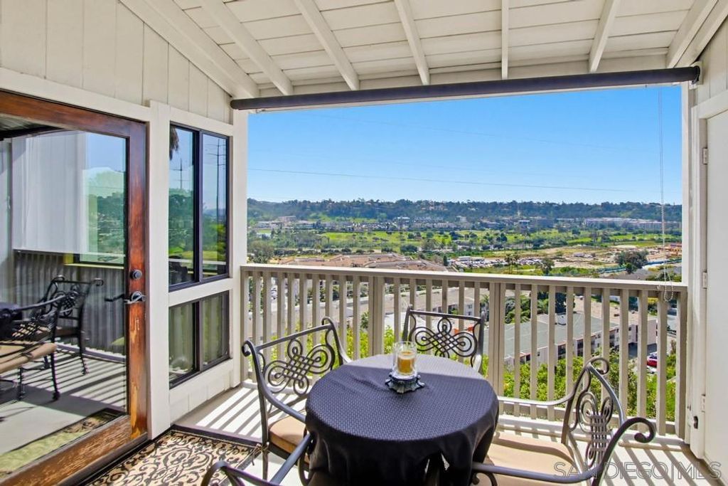 Image 17 of property listing at 1366 Camino Lujan, San Diego, CA 92111