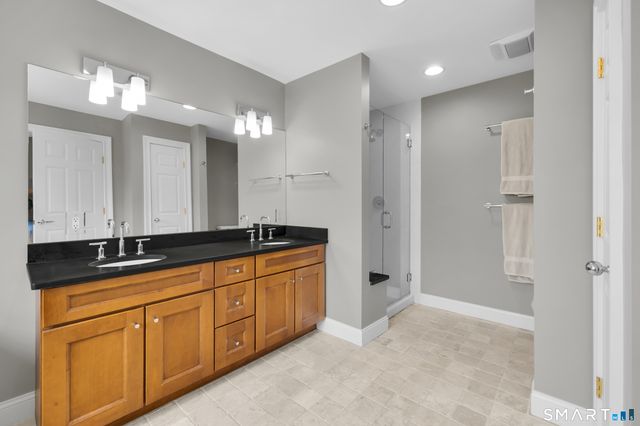 162 Hunter Drive 162, Litchfield, CT 06759