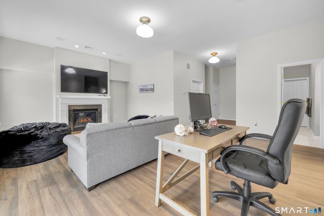 162 Hunter Drive 162, Litchfield, CT 06759