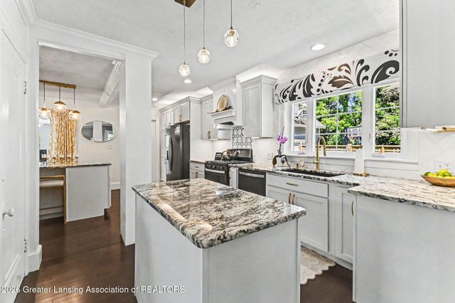 1044 Sunset Lane, East Lansing, MI 48823