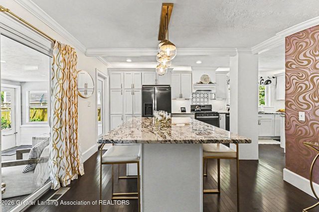 1044 Sunset Lane, East Lansing, MI 48823