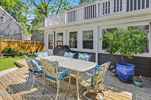 1044 Sunset Lane, East Lansing, MI 48823