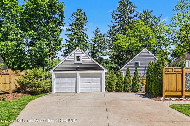 1044 Sunset Lane, East Lansing, MI 48823