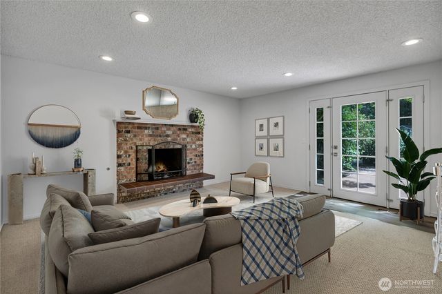 16200 Avondale Rd NE, Woodinville, WA 98077