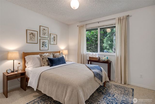 16200 Avondale Rd NE, Woodinville, WA 98077