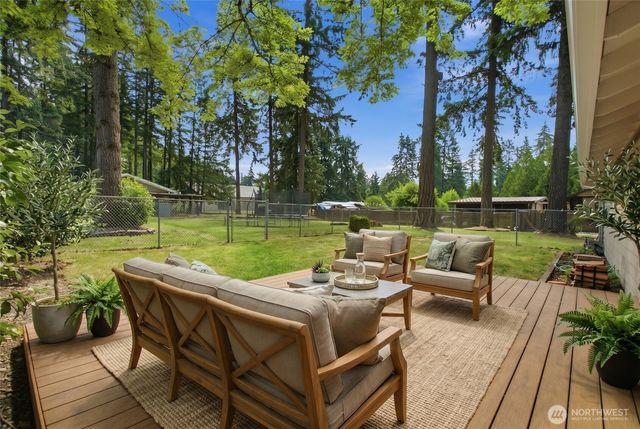 16200 Avondale Rd NE, Woodinville, WA 98077
