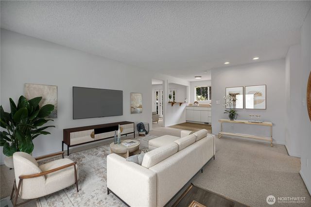 16200 Avondale Rd NE, Woodinville, WA 98077