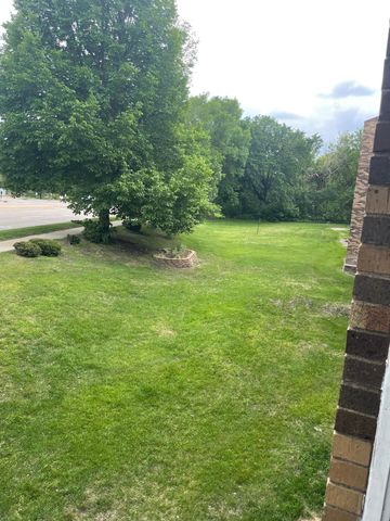 12930 Nicollet Avenue 202, Burnsville, MN 55337