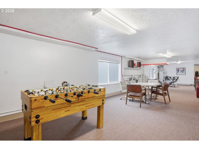 1015 Sw BERTHA Blvd 4, Portland, OR 97219