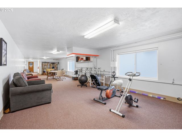 1015 Sw BERTHA Blvd 4, Portland, OR 97219