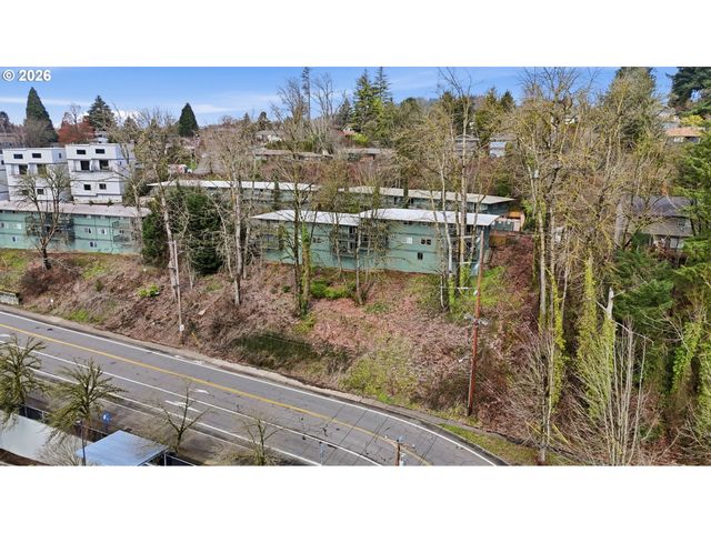 1015 Sw BERTHA Blvd 4, Portland, OR 97219