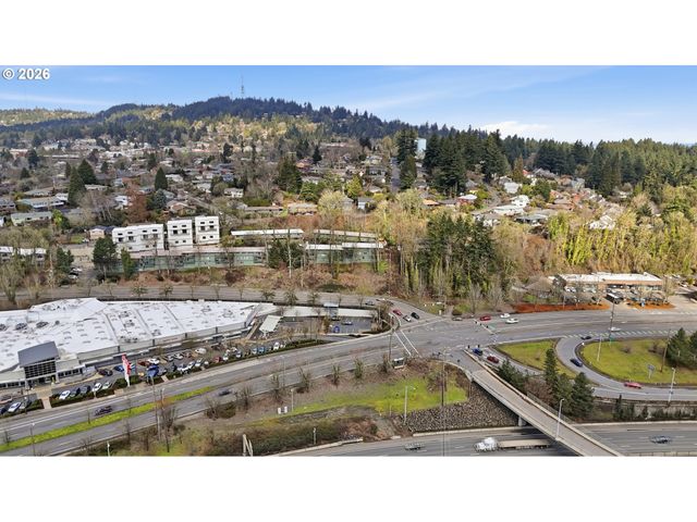 1015 Sw BERTHA Blvd 4, Portland, OR 97219