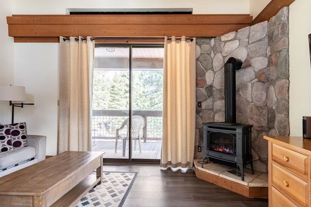 3180 Aspen Grove, Truckee, CA 96161