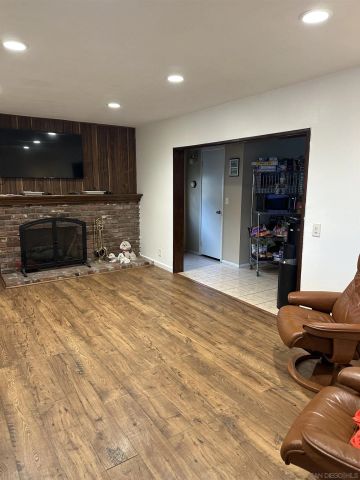 9828 Gene St, Cypress, CA 90630