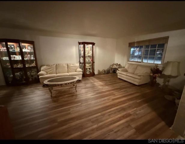 9828 Gene St, Cypress, CA 90630