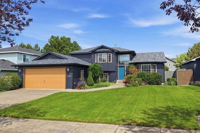 1224 N Stevenson Rd, Liberty Lake, WA 99019