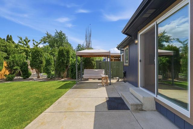1224 N Stevenson Rd, Liberty Lake, WA 99019