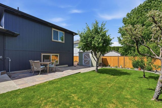 1224 N Stevenson Rd, Liberty Lake, WA 99019