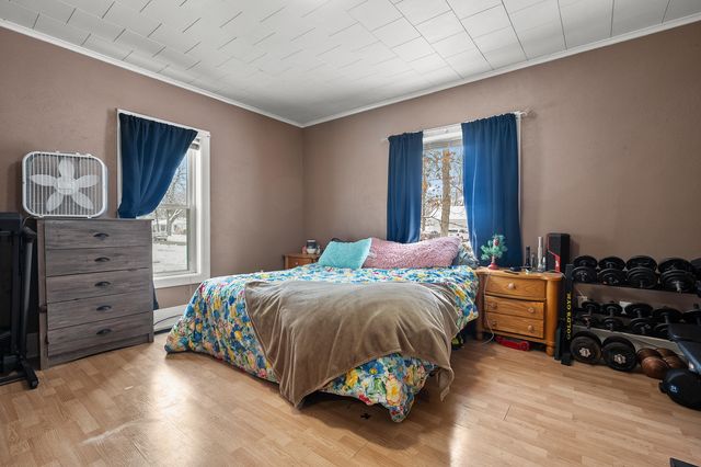 140 W First Avenue, Plainwell, MI 49080