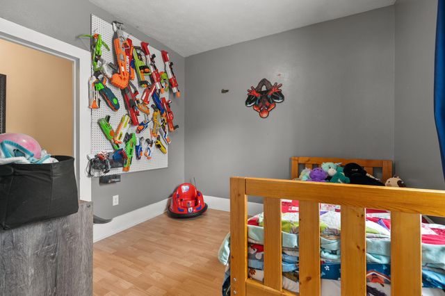 140 W First Avenue, Plainwell, MI 49080