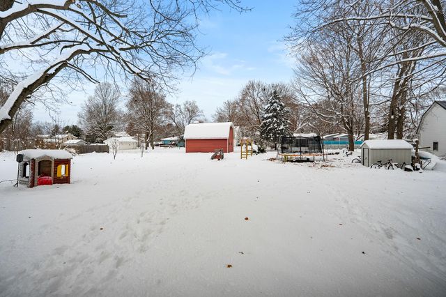 140 W First Avenue, Plainwell, MI 49080