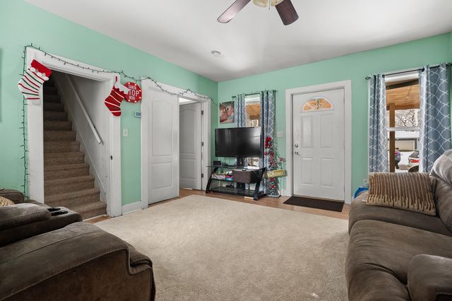 140 W First Avenue, Plainwell, MI 49080