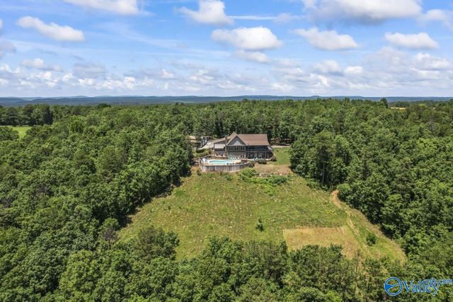 8879 County Road 27, Springville, AL 35146