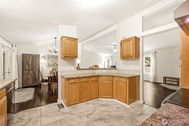 90 N Hamma Hamma Drive E, Hoodsport, WA 98548