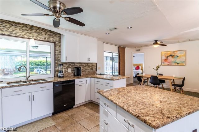 542 SE 33rd TER, Cape Coral, FL 33904