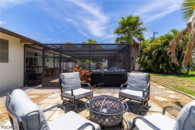 542 SE 33rd TER, Cape Coral, FL 33904