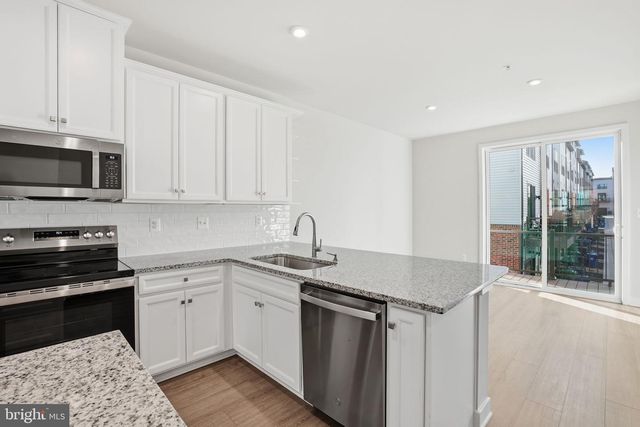 1828 PARK AVE, Baltimore, MD 21217